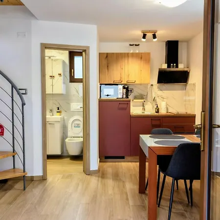 Emerald - Tiny House Tatil Evi *